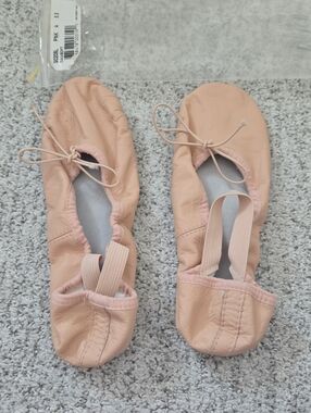 Bloch Ballet Flats in Blush Pink